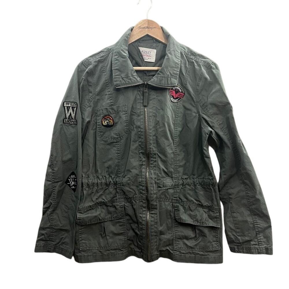 Ashley By 26 Int'l Utility‎ Collection Jacket  Women Large Army Green w/ Patches